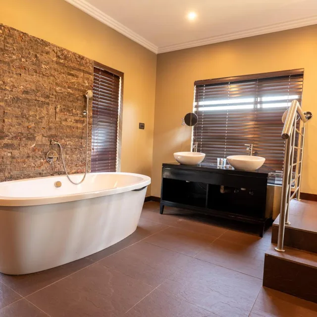 غرفة سوبيريور بسرير كينج، St Andrews Signature Hotel Spa 3/4