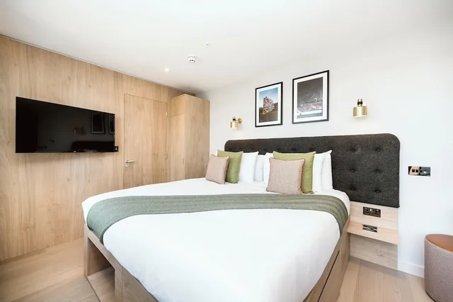 Studio, King Bed, Wilde Aparthotels, London Liverpool Street 1/7