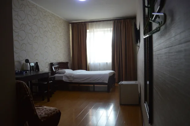 غرفة ديلوكس بسريرين مزدوجين، Land Hotel 4/6