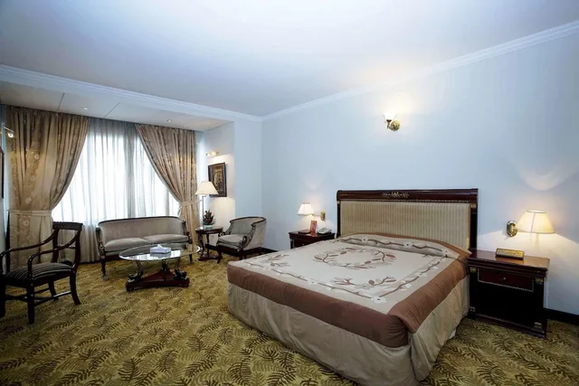 Crown, Executive, Double Bed، Hotel Sarina 6/10