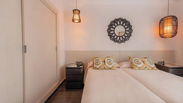 Deluxe, Twin Beds, Beach View, Palladium Hotel Cala Llonga - Adults Only 2/8