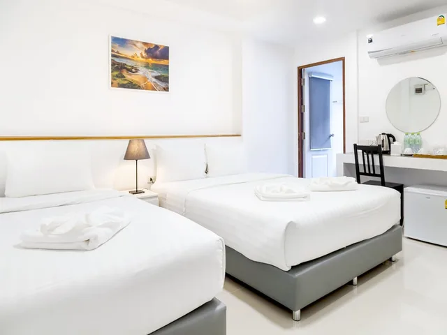 Room, Triple, 1 Queen and 1 Single Bed, Grand Sattahip Hotel 4/4