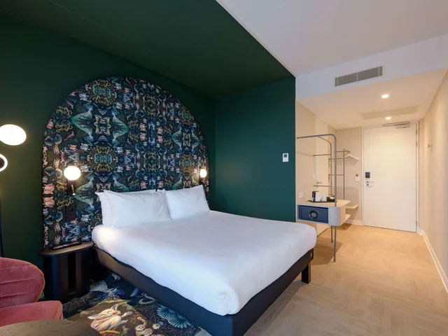 غرفة سوبيريور بسرير مزدوج بإطلالة على المتنزه، ibis Styles Rotterdam Ahoy 4/10