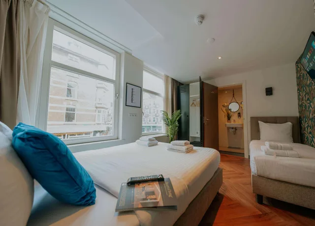 غرفة قياسية ثلاثية، Hotel Heye 130 1/2