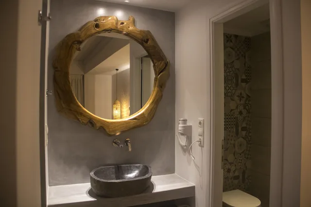 Suite, Queen Bed, Eternal Suites 3/3
