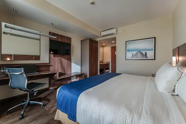 غرفة بسرير كينج بإطلالة على البحر، La Venta Inn Ciudad Del Carmen 3/5