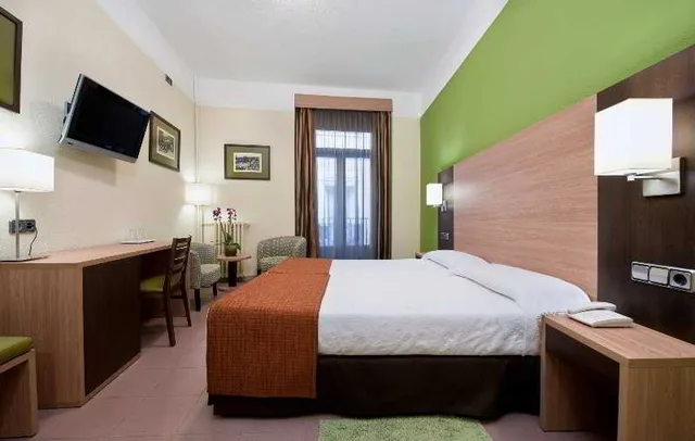 غرفة قياسية بسرير مزدوج أو سريرين منفصلين، Hostal Ballesta 5/10