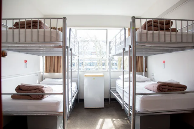سكن مشترك مختلط بأربعة أسرّة وأسرّة بطابقين، YMCA Hostel 1/5