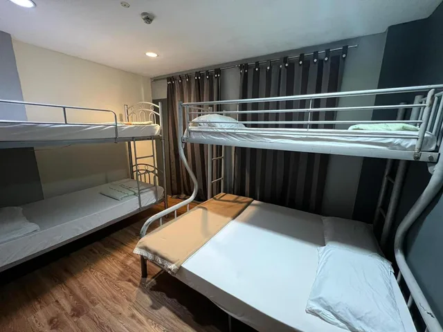 غرفة عائلية بخمسة أسرّة وسرير بطابقين، Snooze Inn @Dunlop Street 1/2