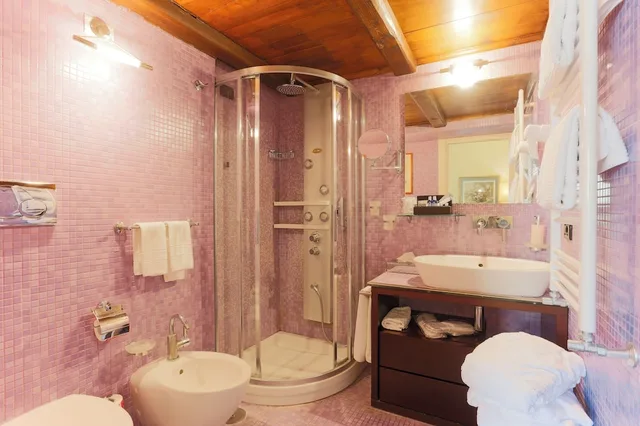 جناح جونيور بسريرين منفصلين، Maison Tofani 4/4
