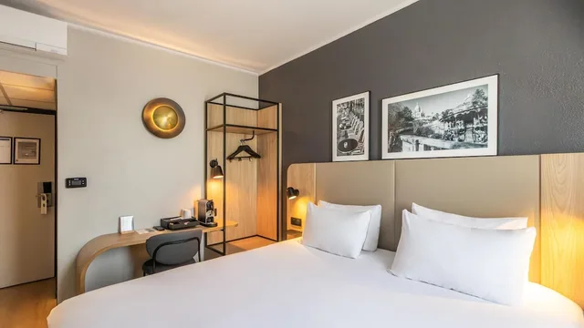غرفة سوبيريور بسرير كينج، CAMPANILE PARIS OUEST - PTE DE CHAMPERRET LEVALLOI 1/10