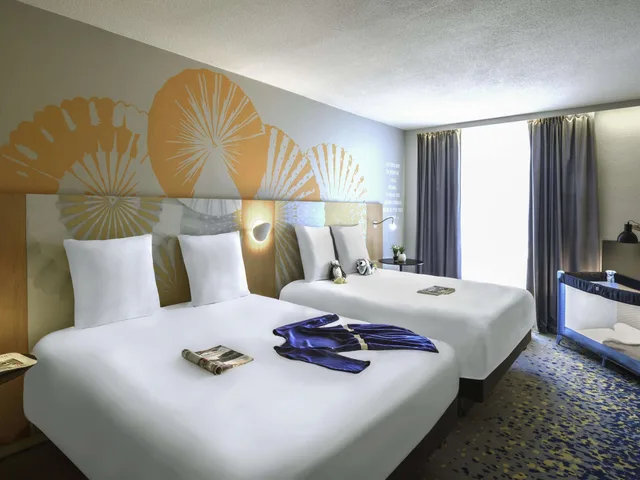 Classic, Double Bed, Mercure Lille Aeroport 2/10