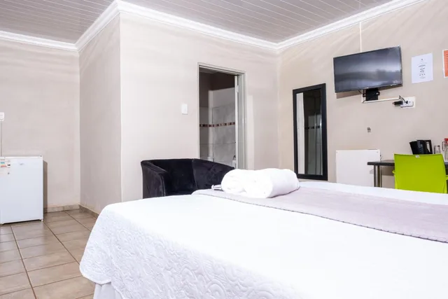 غرفة قياسية بسرير كوين، Lempitse Lodge 6/10