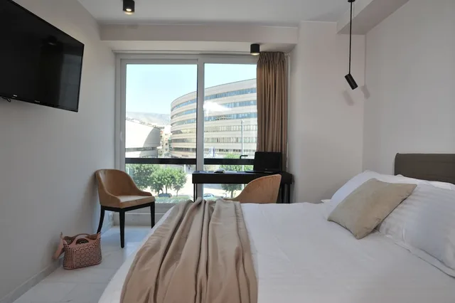 غرفة كومفورت بسرير مزدوج، B4b Athens 365 Hotel 2/3