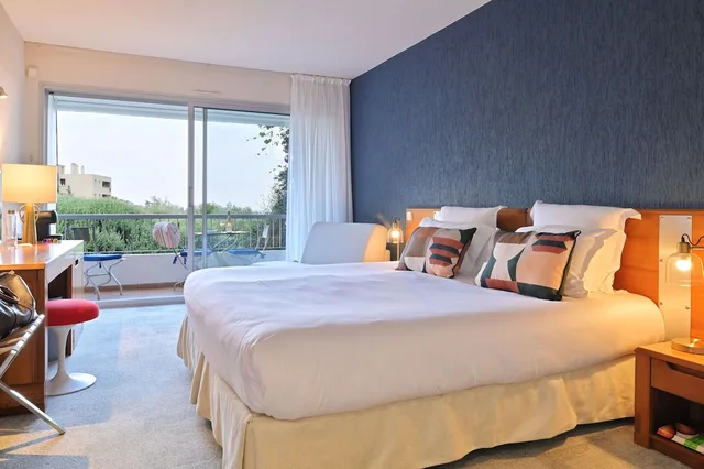 غرفة بسرير كوين مع أريكة، Hotel Pietracap 1/4