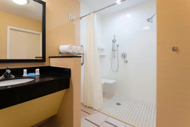 غرفة بسريرين كوين، Fairfield Inn Suites Tampa Westshore Airport 5/6