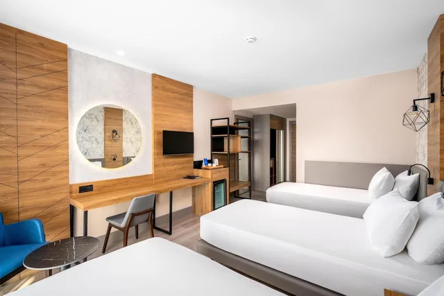 Family, 2 Double and Twin Beds، Club Sun Heaven 4/6