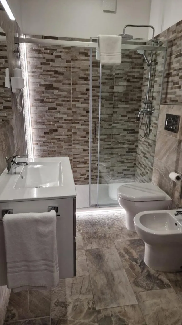 غرفة كومفورت رباعية، Hotel Milano 1/2