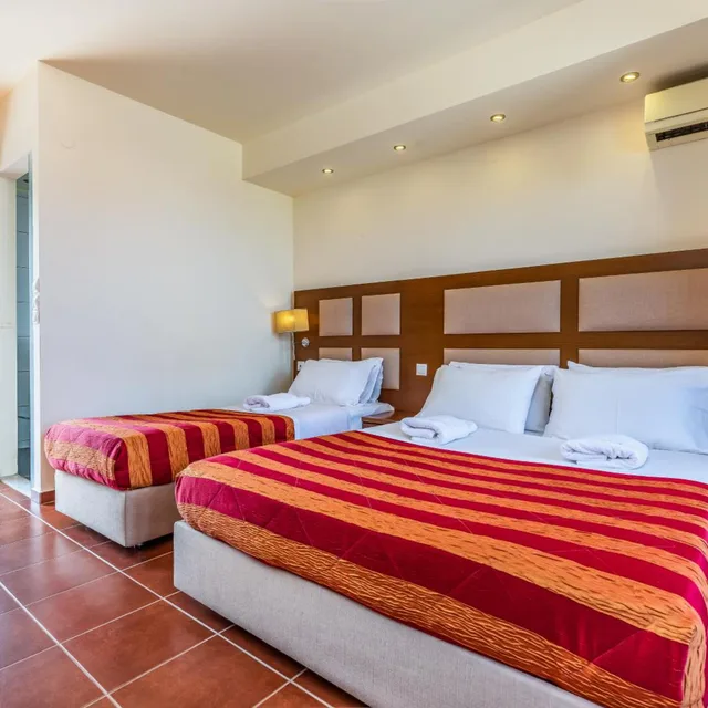 غرفة أساسية ثلاثية، Skopelos Holidays Hotel 1/3
