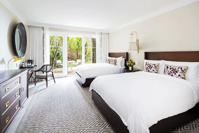 Founders, Suite, 1 King and 2 Queen Beds, Sofa, Montage Laguna Beach 1/3