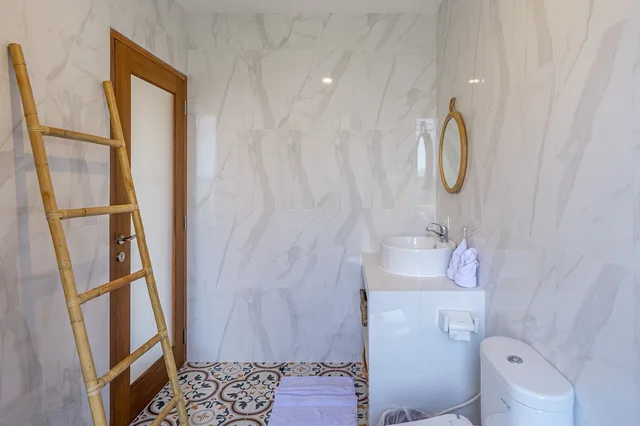 غرفة ديلوكس بسرير كوين بإطلالة على المسبح، Kasmaran Bali Guest House 2/4