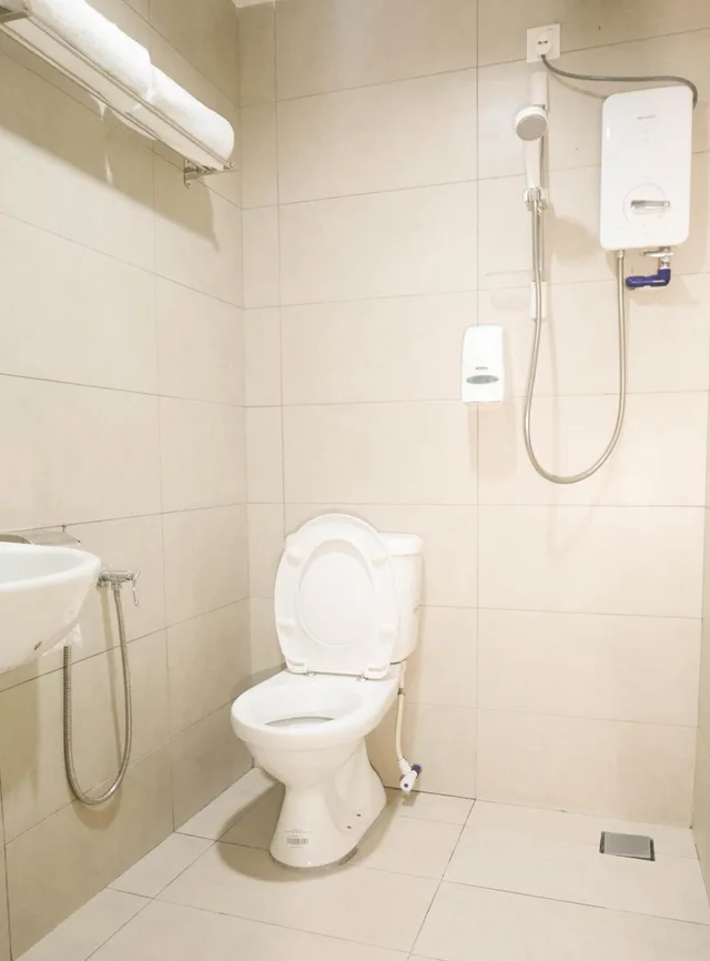 غرفة قياسية ثلاثية، Country Inn 2/2