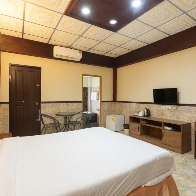 غرفة قياسية بسرير كوين، Kata Palace Hotel 2/10