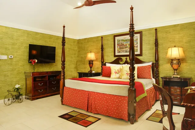 غرفة بريميوم بسرير كينج، Polkerris Bed Breakfast 2/3