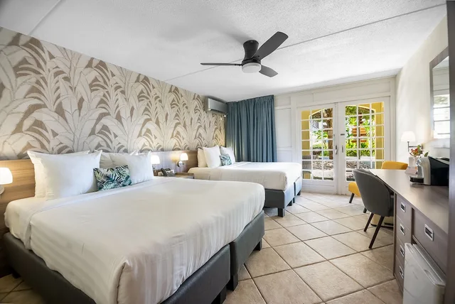 Room, King Bed, Resort View، Lions Dive Beach Resort Curacao 3/5