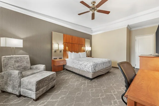 جناح بسريرين كوين، Best Western Plus Silver Saddle Inn 6/9