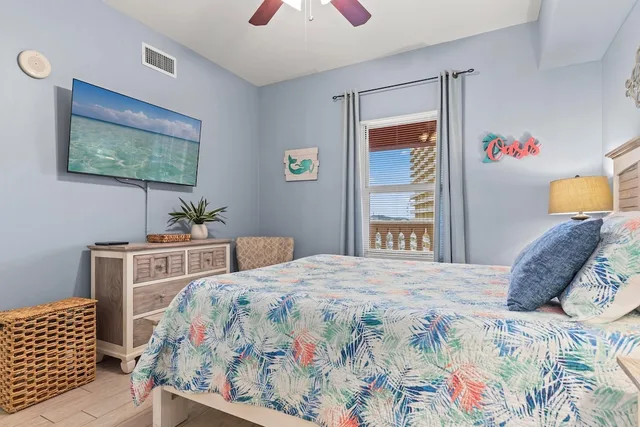 شقة سكنية بسريرين منفصلين وسرير كينج وسرير كوين بإطلالة على البحر بـ3 غرف نوم مع أريكة، Calypso Beach Resort By Panhandle Getaways 7/10