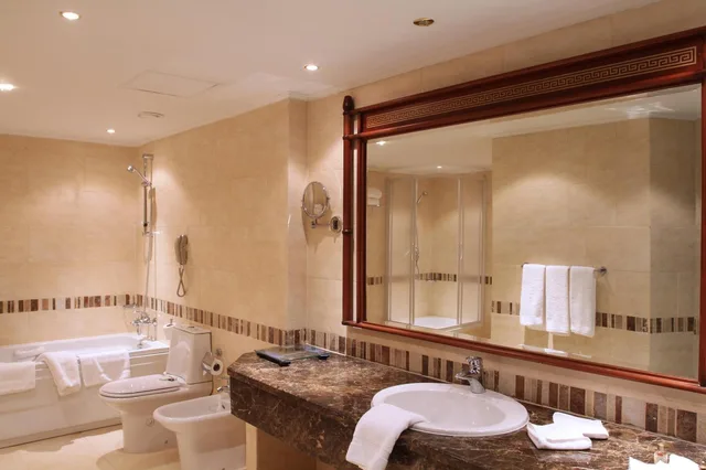 جناح ملكي، Jolie Ville Resort & SPA kings Island Luxor 2/2