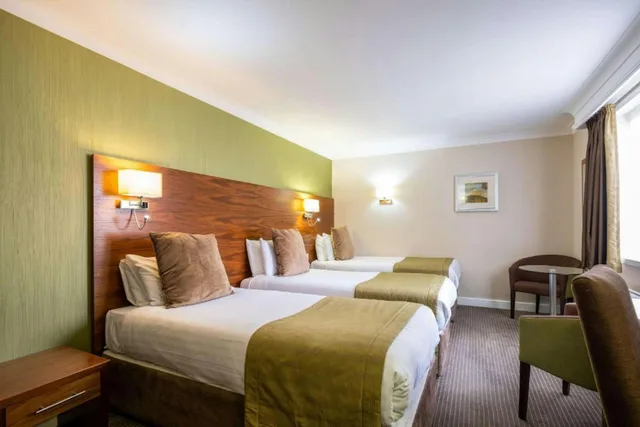 غرفة بريميوم بثلاثة أسرّة، Clarion Hotel Newcastle South Boldon EN 1/2