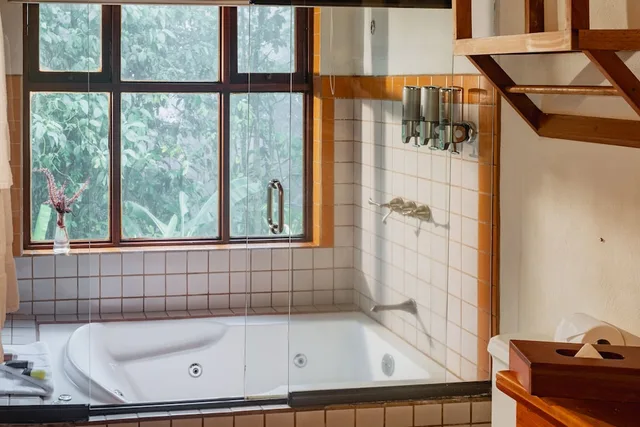 Family Suite, Queen and Twin Beds, Villa Blanca Cloud Forest Resort and Nature Reserve 3/3