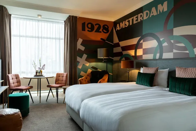 غرفة ديلوكس بسرير مزدوج بإطلالة على القناة، Apollo Hotel Amsterdam A Tribute Portfolio Hotel 2/6