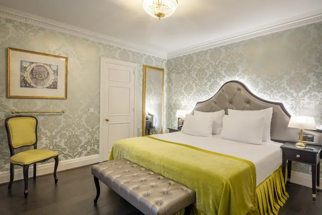Standard, Queen Bed, Stanhope Hotel Brussels By Thon Hotels 3/10