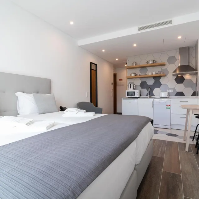 استوديو، Roots Hotel Apartments 3/8