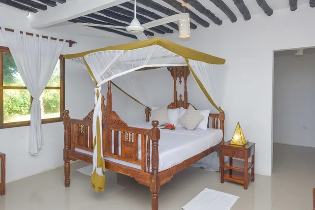 غرفة ديلوكس بسرير مزدوج وسرير فردي بإطلالة على البحر، Pearl Beach Resort by Sansi 4/5