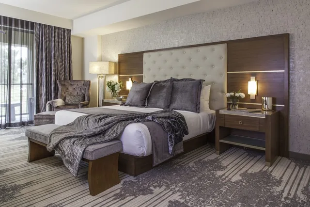 Deluxe, King Bed, Balcony, Legacy Resort Hotel And Spa 3/5