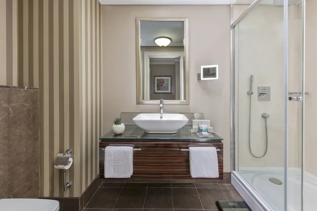 غرفة ركنية بسرير كوين، Elite World Istanbul Florya Hotel 4/4