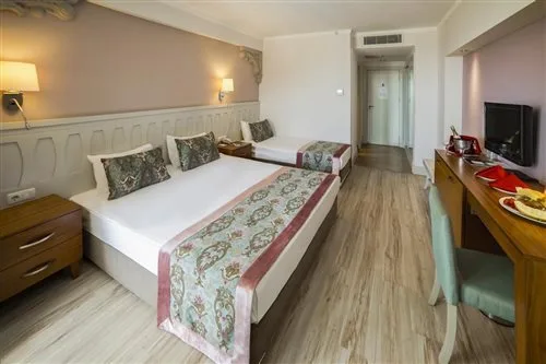 غرفة عائلية، SIDE CROWN SERENITY 3/3