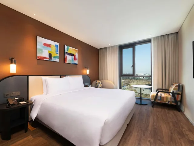 غرفة سوبيريور بسرير كوين، Mercure Ambassador Seoul Magok 3/10