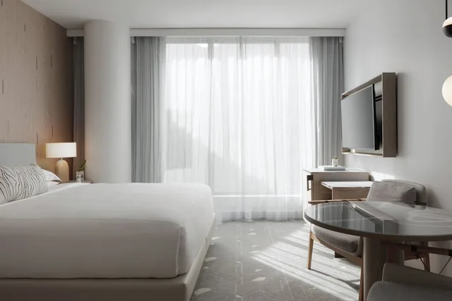 Room, King Bed, Atrium View، Kimpton Hotel Palomar South Beach 1/5