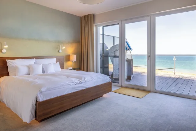 Suite, King Bed, THE GRAND Ahrenshoop 3/7