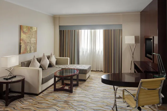 1 Bedroom, Great, Junior Suite, King Bed, City View، فور بوينتس من شيراتون رياض الخالدية(Four Points By Sheraton Riyadh Khaldia) 3/6