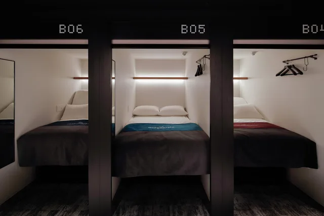 Smart Pod Unisex، The Millennials Kyoto 1/1