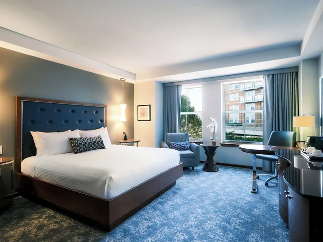 Premier, King Bed, Water View، Battery Wharf Hotel Boston Waterfront 1/8