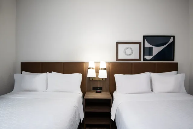 جناح بسريرين كوين بغرفة نوم واحدة، Staybridge Suites Phoenix-Glendale 2/4