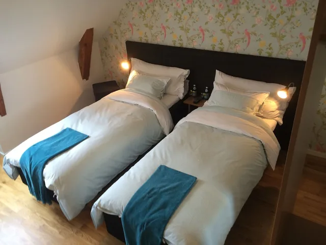غرفة بسريرين منفصلين، Annas Hotell 1/4