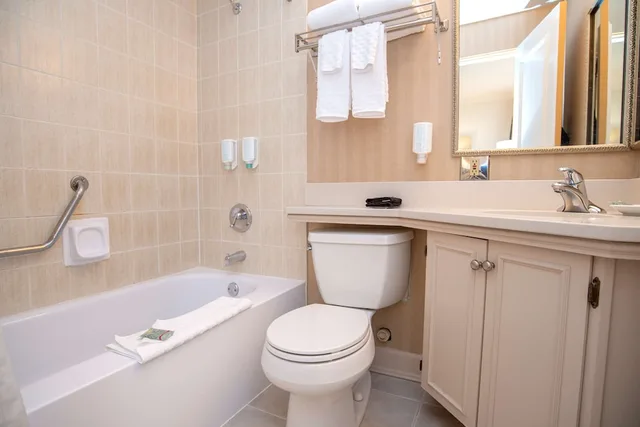 غرفة قياسية بسرير كوين، Best Western Dorchester Hotel 8/8